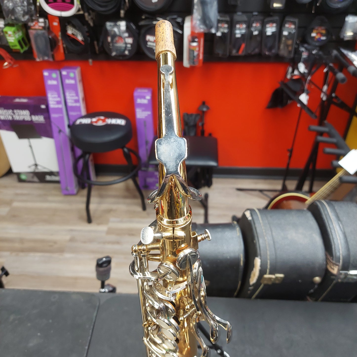 Vito Alto Saxophone - Lacquer w/ Hard Case SN# 041521 (USED) "Made In Taiwan"