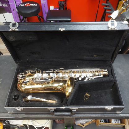 Vito Alto Saxophone - Lacquer w/ Hard Case SN# 041521 (USED) "Made In Taiwan"