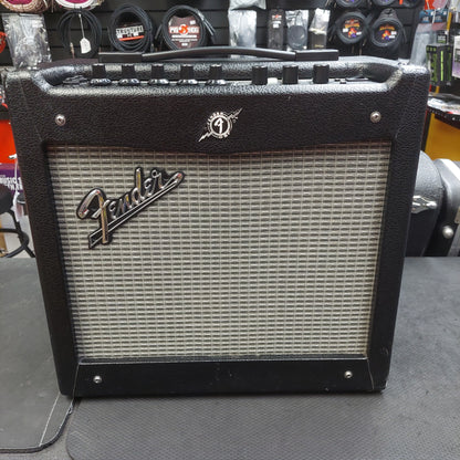 2019 Fender Mustang 1 (V.2) 20 Watt 120V 1x8" Modeling Guitar Combo Amplifier SN# CGPK19000441