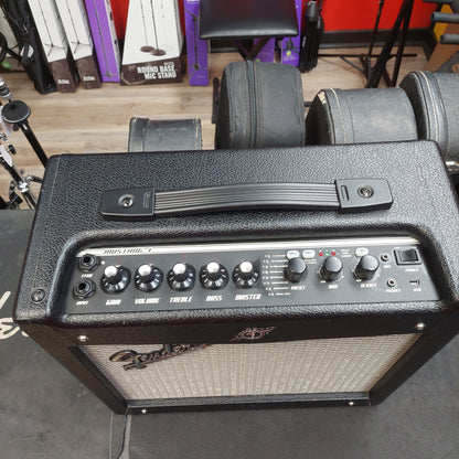 2019 Fender Mustang 1 (V.2) 20 Watt 120V 1x8" Modeling Guitar Combo Amplifier SN# CGPK19000441
