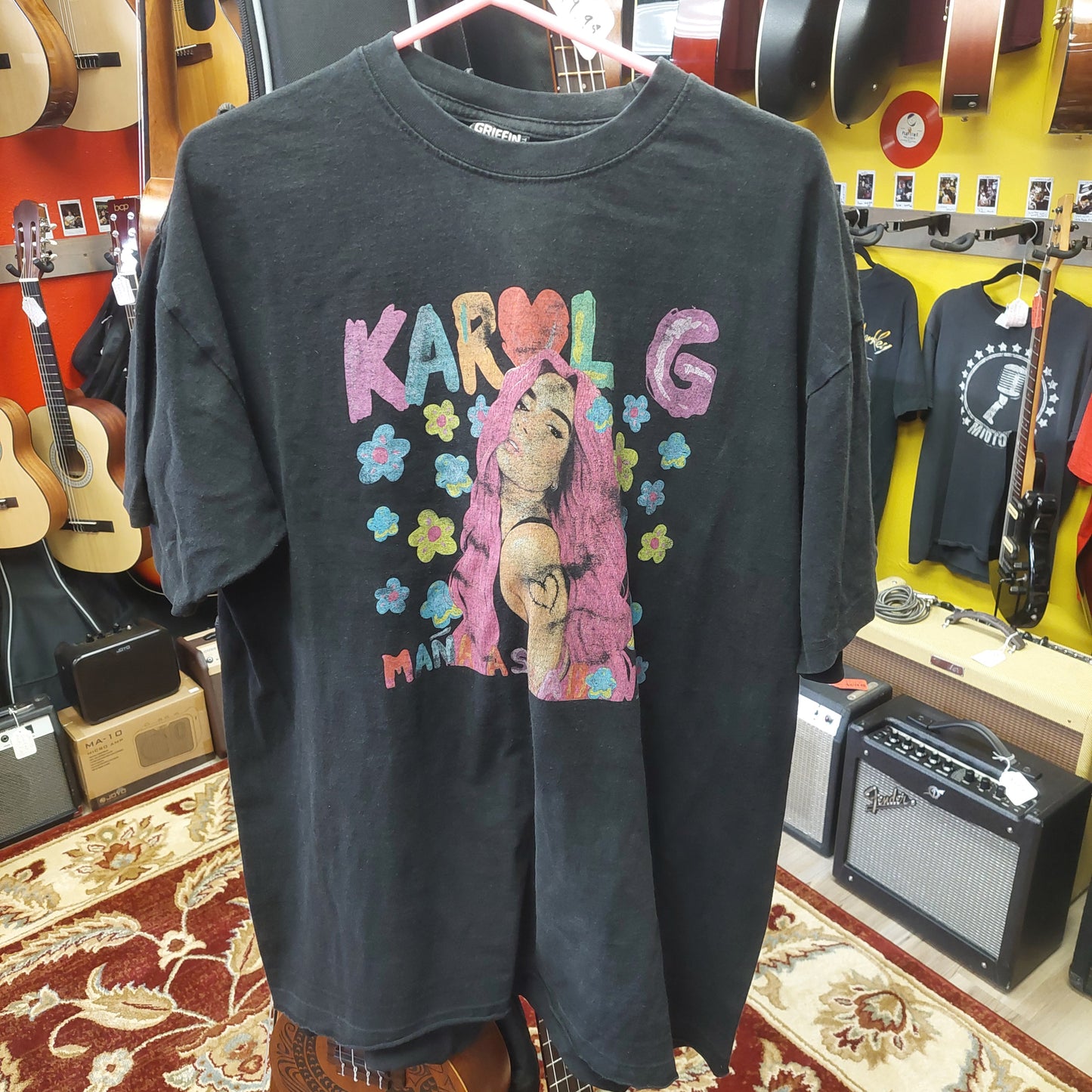 KAROL G "Manana Sera Bonito" T-Shirt - Black - XL (USED)