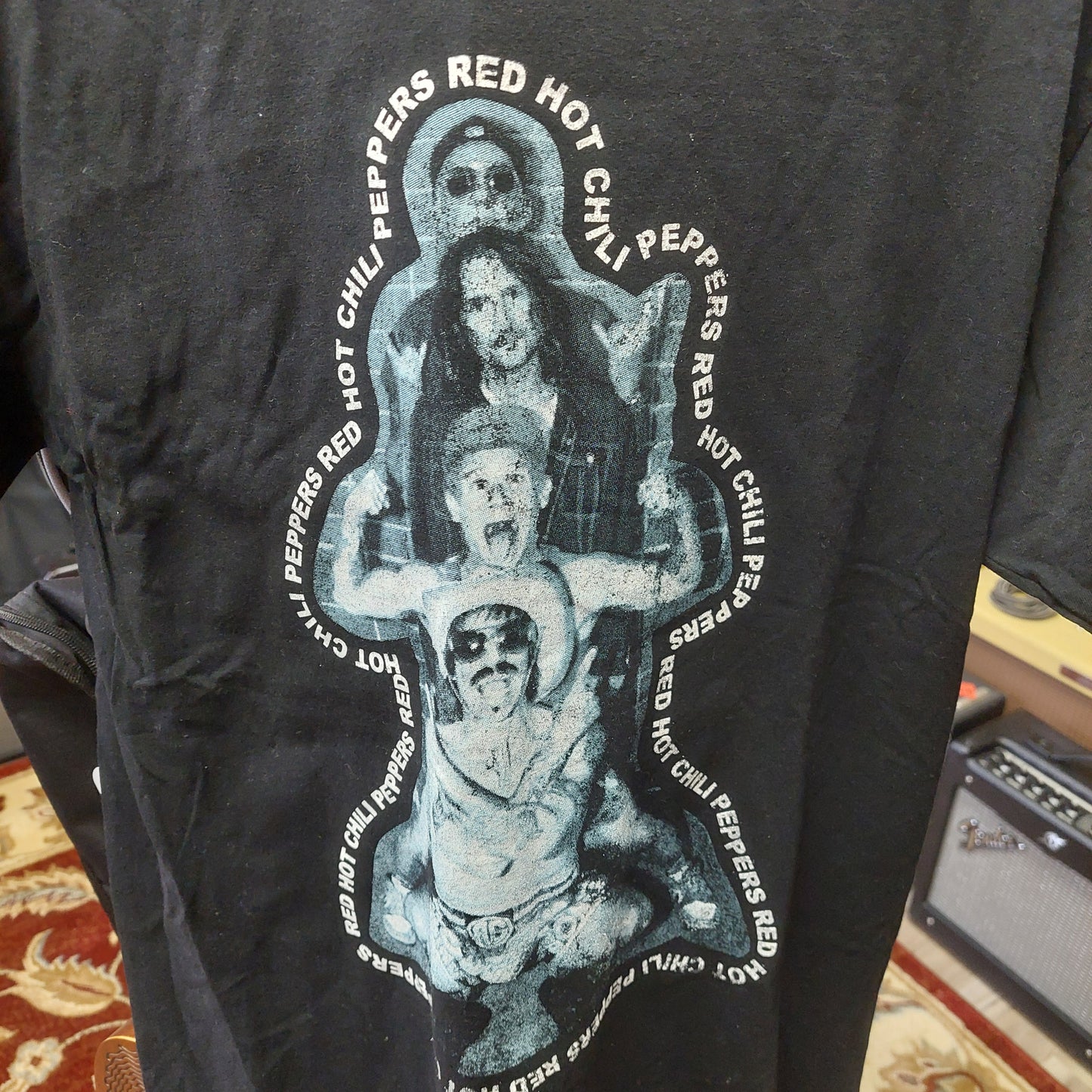 2022 Red Hot Chili Peppers "Unlimited Love Tour" T-Shirt - Black - Medium (USED)