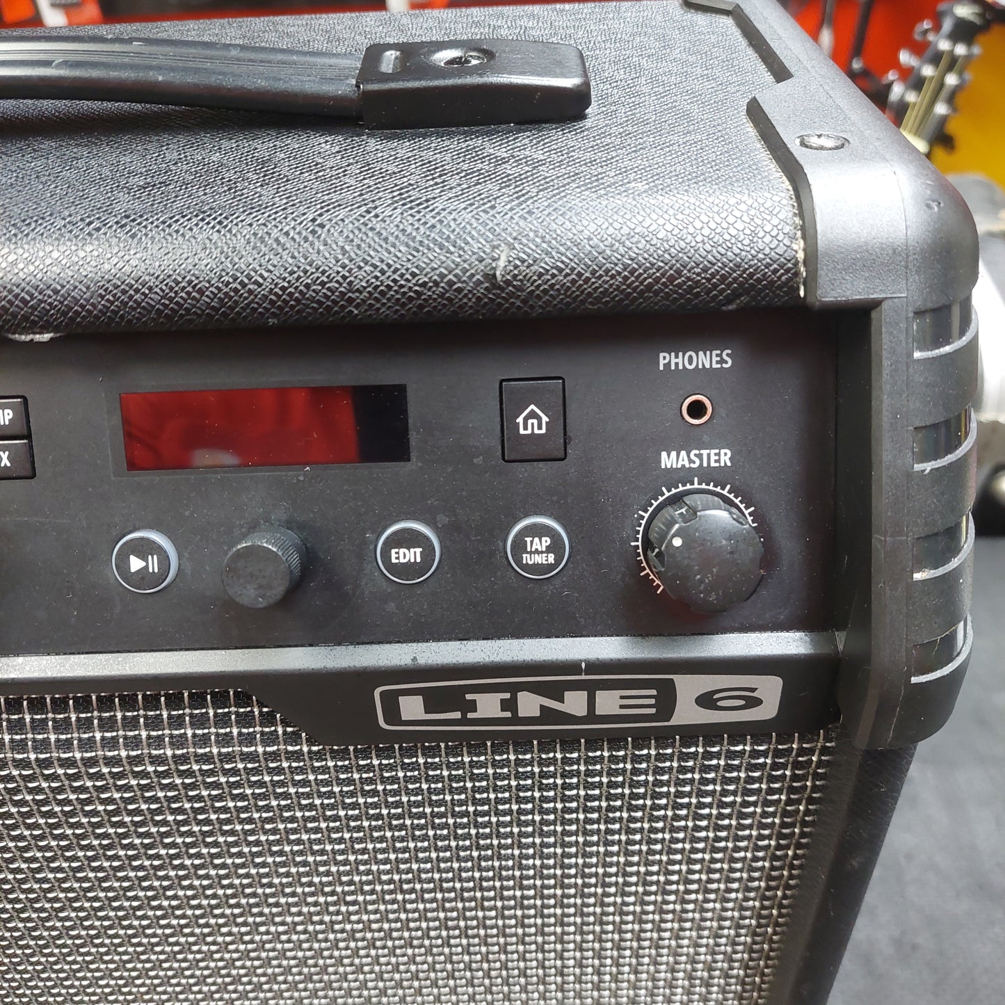 Line 6 Spider V 30 Guitar Amplifier Combo 30-Watts (USED) SN# (21)S5A1L6852004131