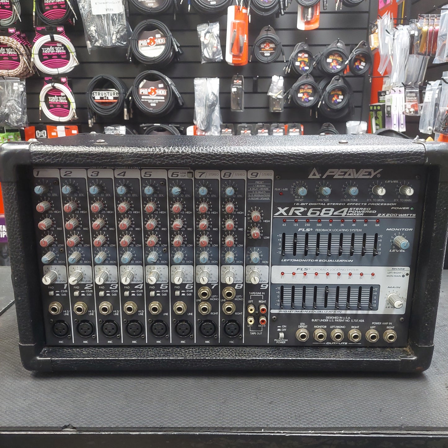 2000's Peavey XR684 Stereo Powered Mixer 2x200 Watts w/ Power Cable SN# 11077196 "Made In USA"