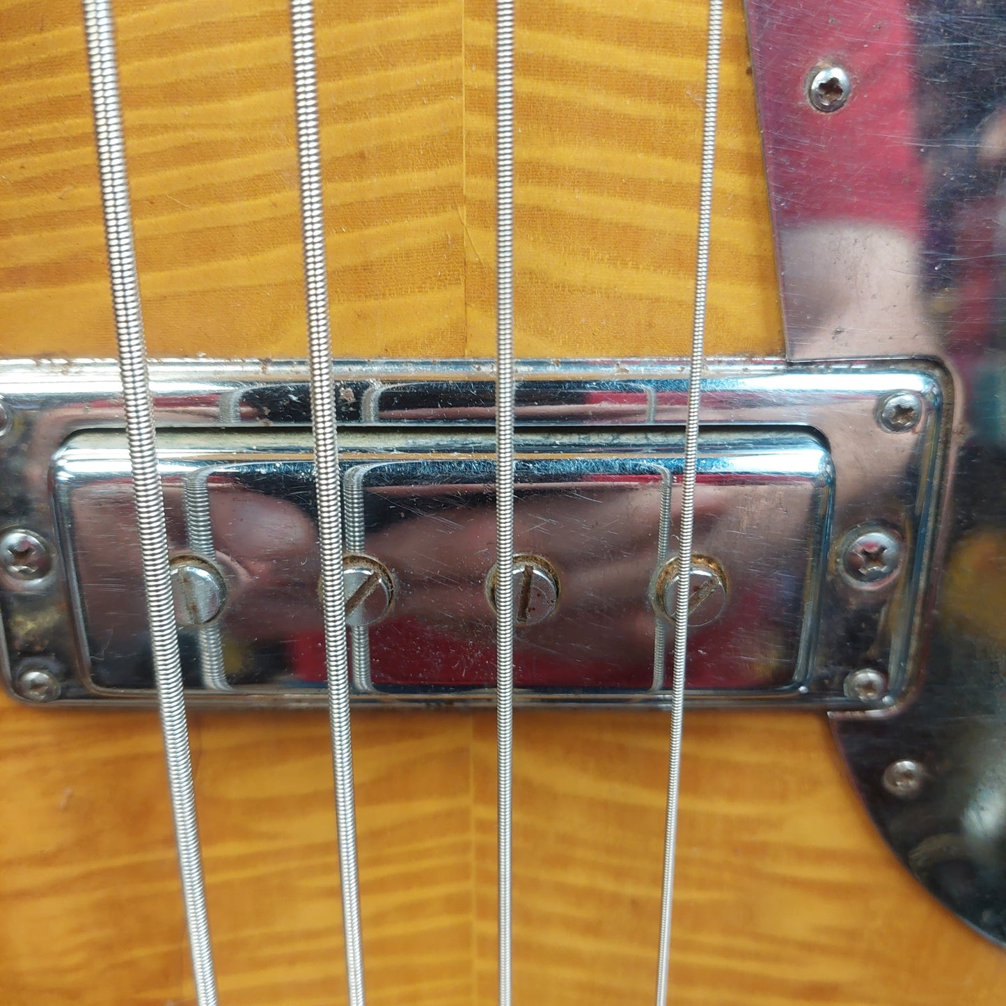 1960's Avalon "The Shaggs" AV-1B 4-String Bass Guitar - Tiger Maple Sunburst "Made In Japan"