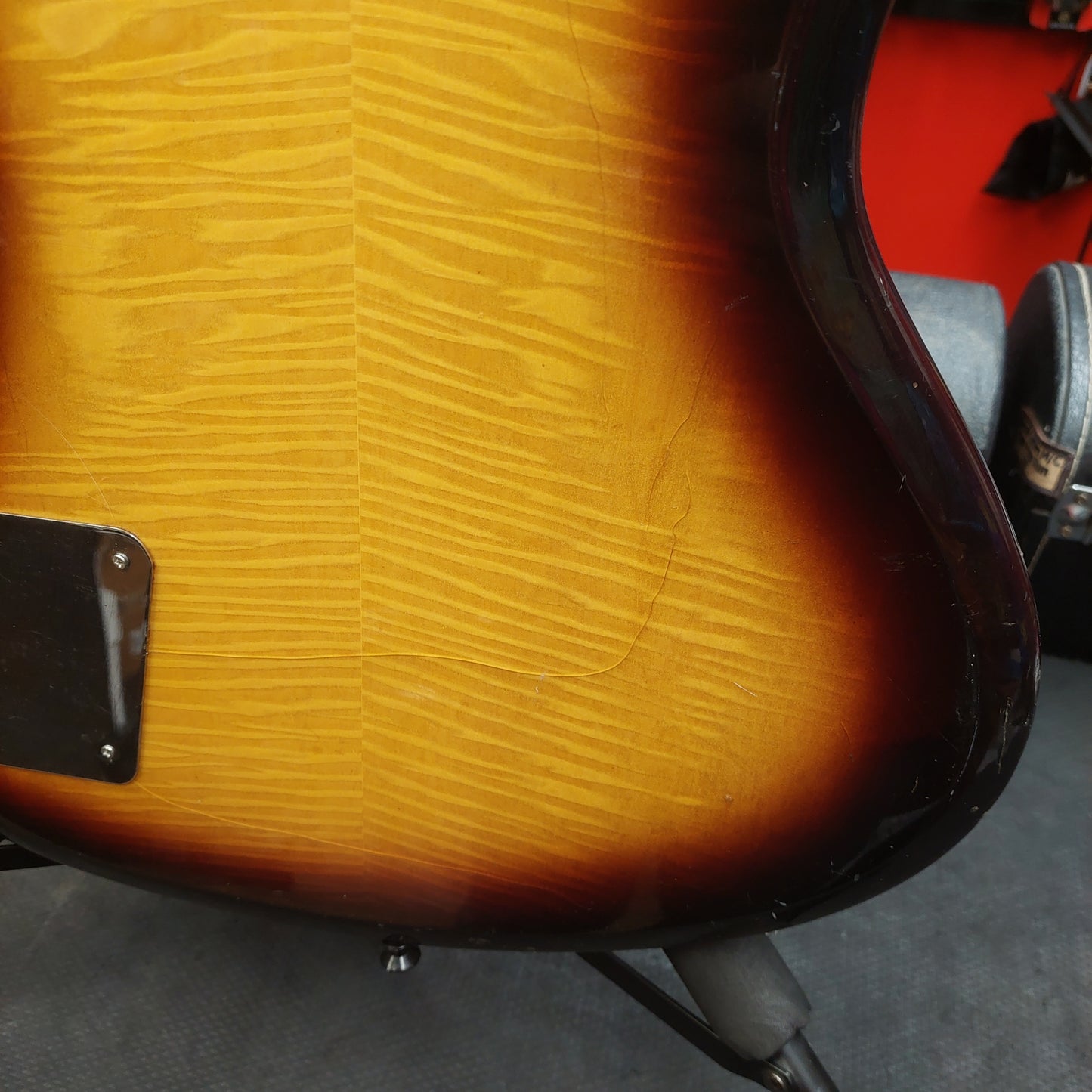 1960's Avalon "The Shaggs" AV-1B 4-String Bass Guitar - Tiger Maple Sunburst "Made In Japan"