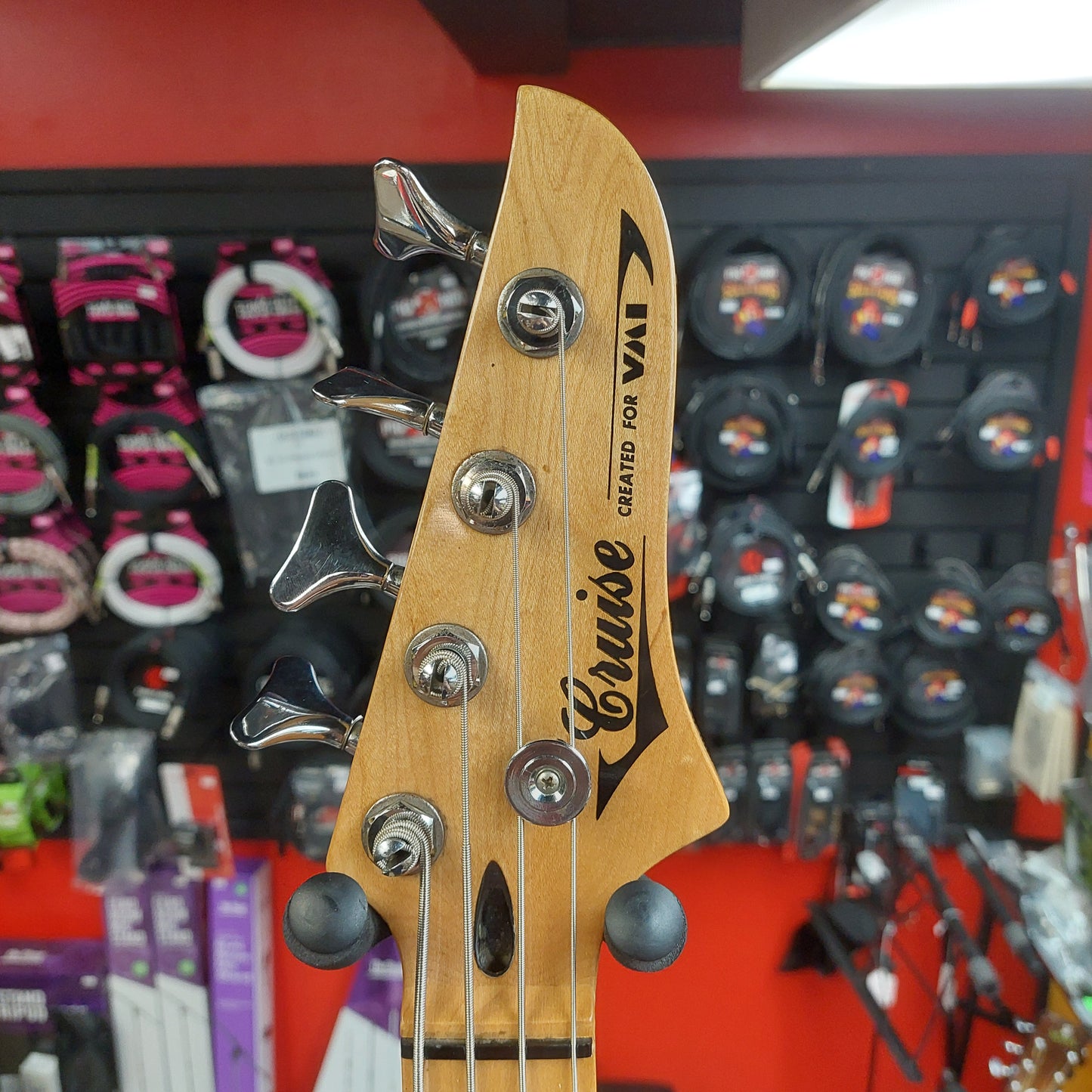 Cruise Created For VMI 4-String Bass - Red (USED)