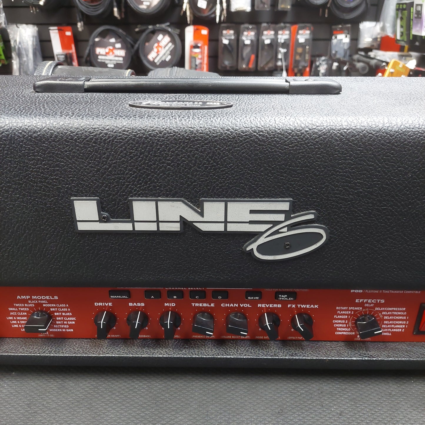 2000's Line 6 Flextone II HD 100 Watt Stereo Digital Modeling Guitar Amp Head (USED) SN# (21)FH21A5203000530 "Made In USA"