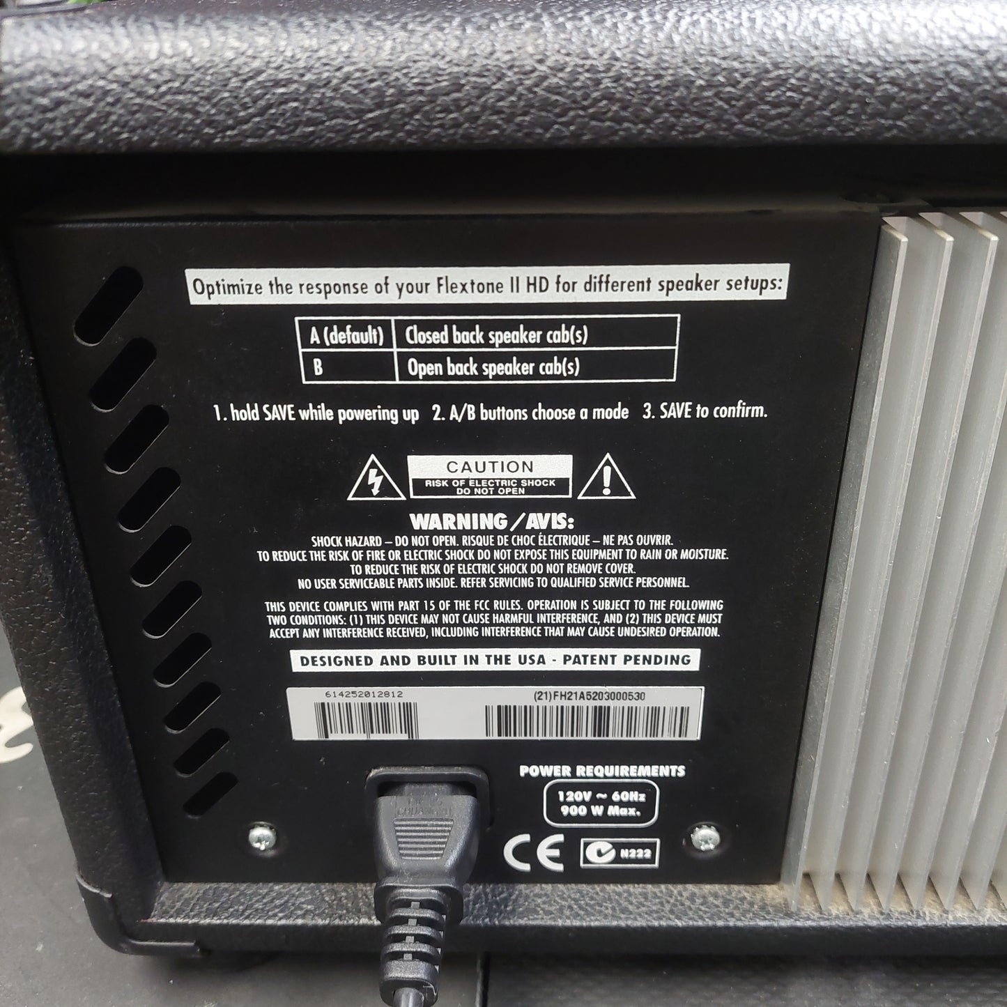 2000's Line 6 Flextone II HD 100 Watt Stereo Digital Modeling Guitar Amp Head (USED) SN# (21)FH21A5203000530 "Made In USA"