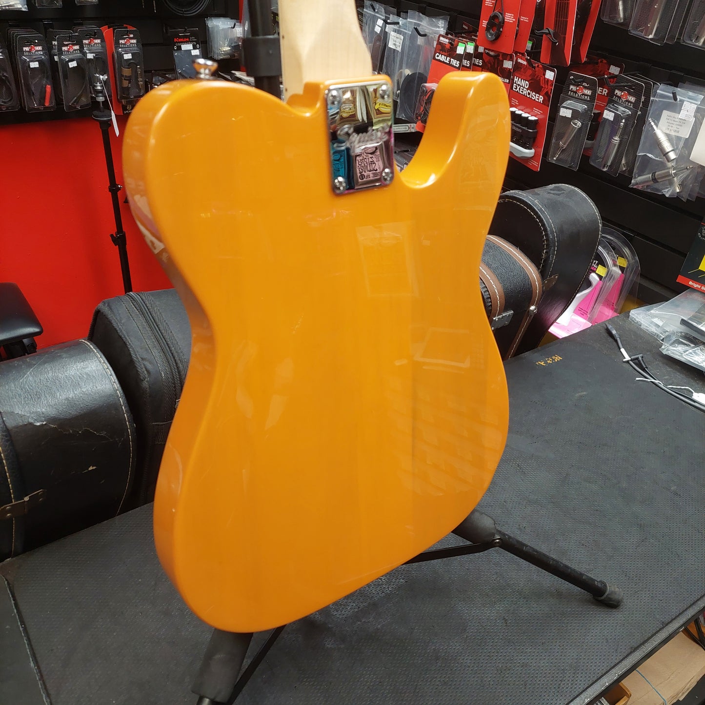 2018 Squier Affinity Series Telecaster Left-Handed, Maple Fingerboard - Butterscotch Blonde SN# ICS18305348
