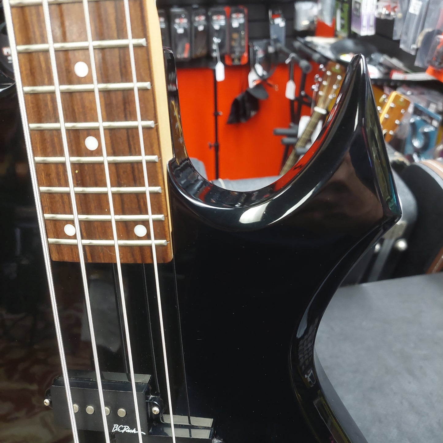 2006 B.C. Rich Warlock Bronze Series 4-String Bass - Black Gloss SN# 62125995