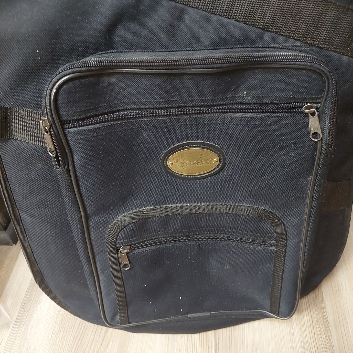 Fender Deluxe Gold Badge Electric Guitar Gig Bag - Black (USED) "Sold As Is" Has Broken Zipper On One Pocket