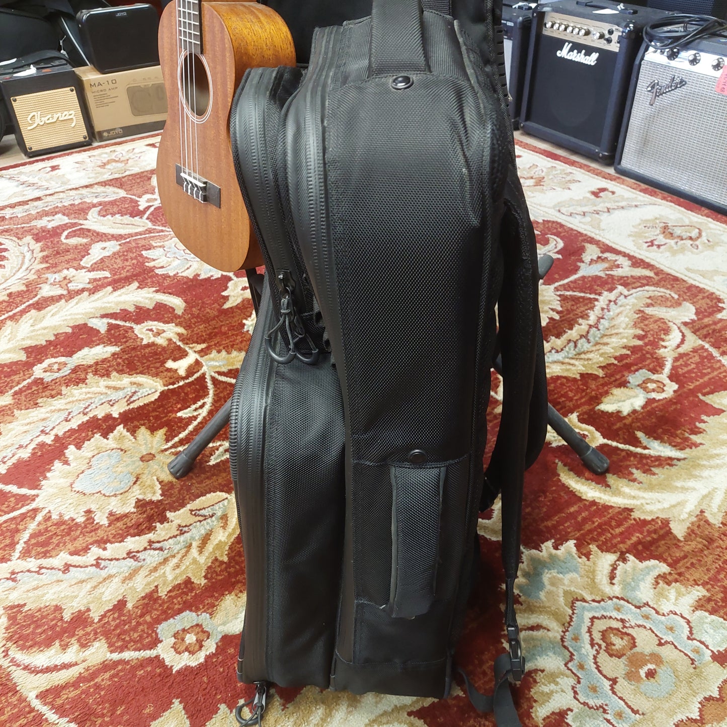 Line 6 Helix Backpack with Padded Handles - Black (USED)