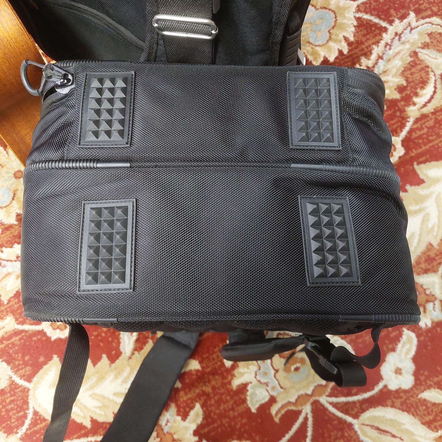 Line 6 Helix Backpack with Padded Handles - Black (USED)