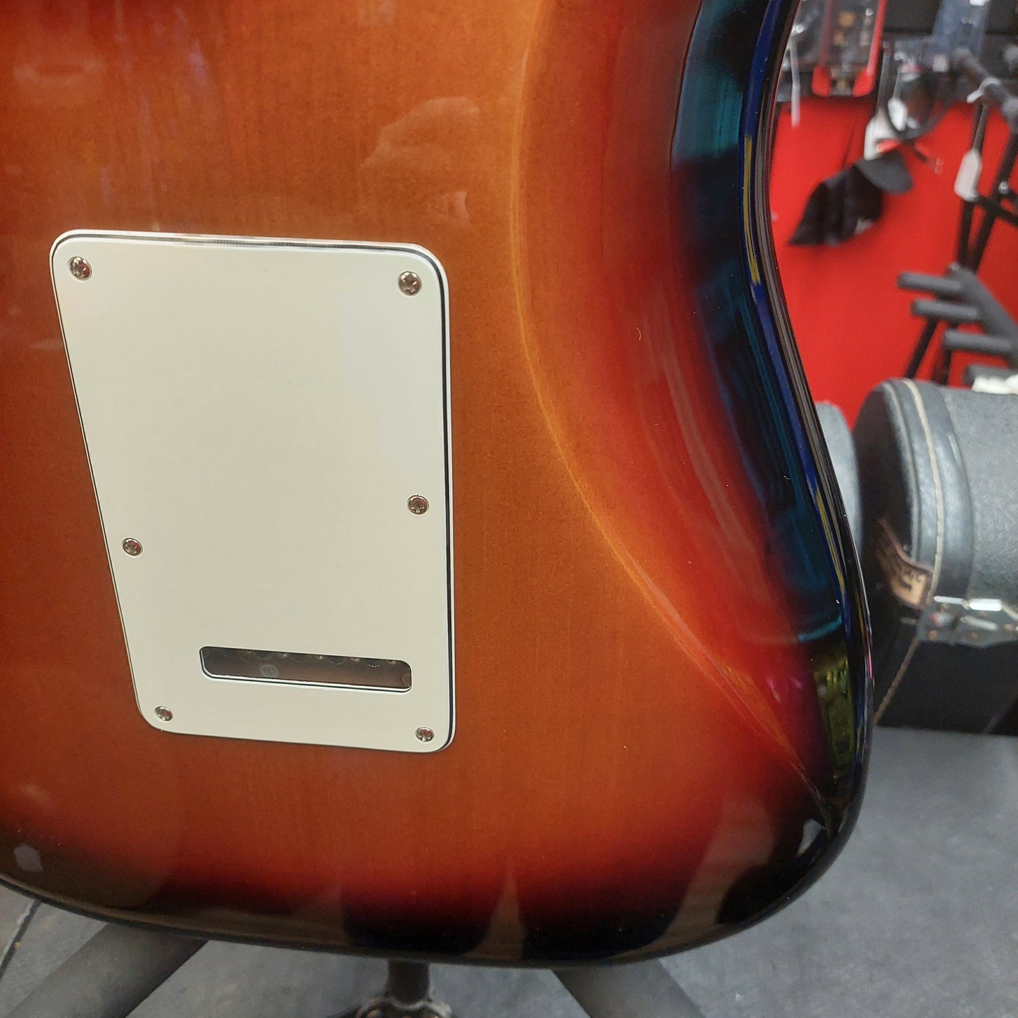 2025 Fender Player II Stratocaster, Rosewood Fingerboard, 3-Color Sunburst SN# MX25140501 "Made In Mexico