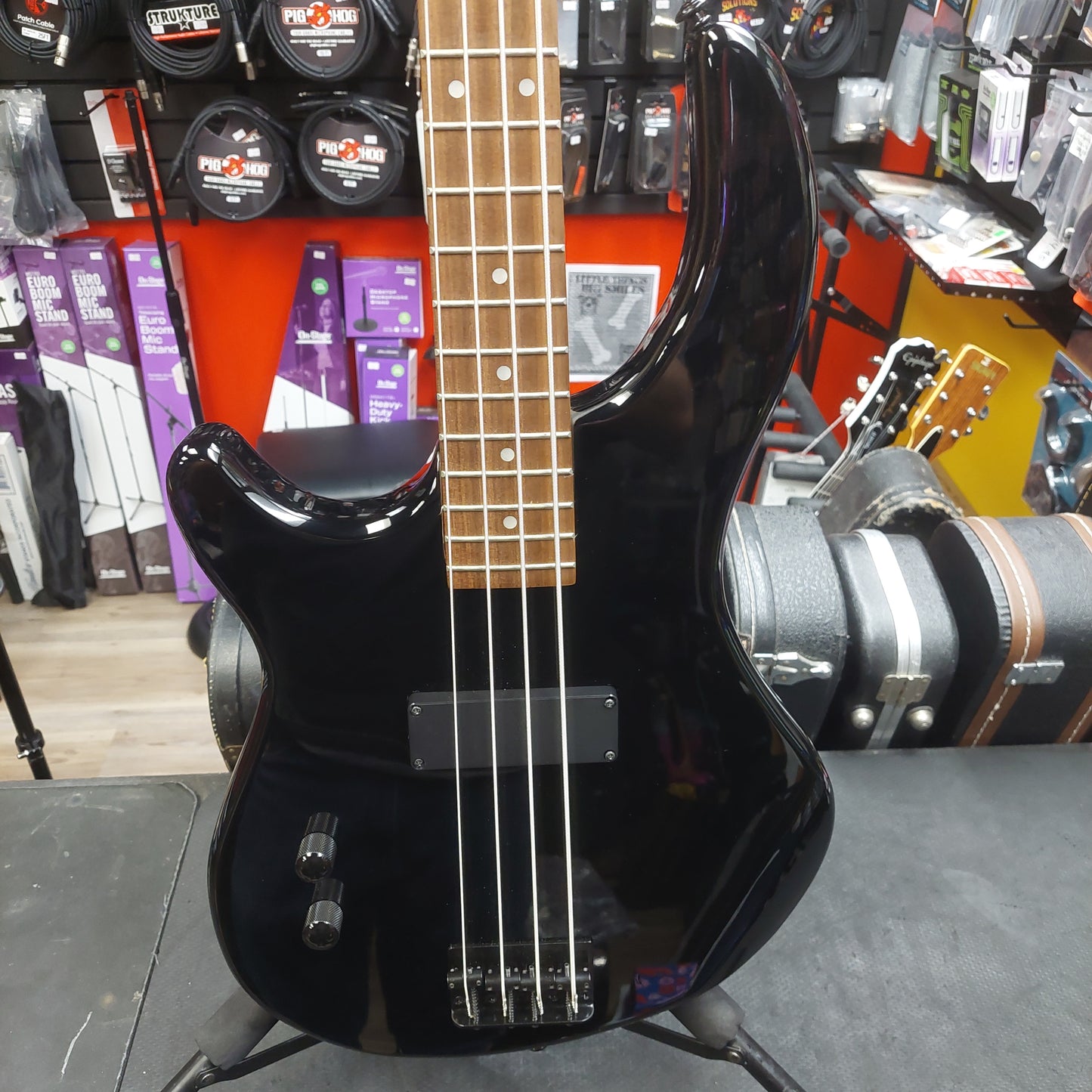 2021 Dean Edge 09 4-String Left Handed Electric Bass - Black Gloss SN# WSM2105A06.0355
