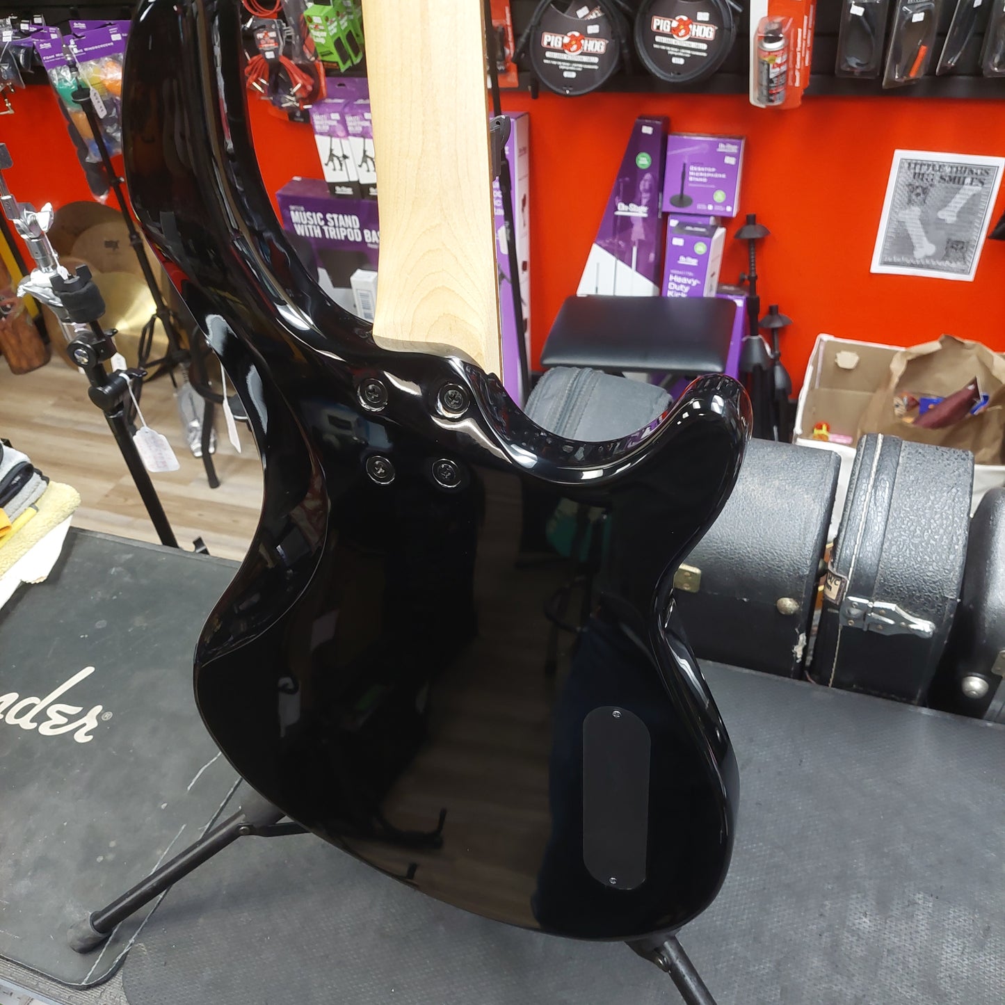 2021 Dean Edge 09 4-String Left Handed Electric Bass - Black Gloss SN# WSM2105A06.0355