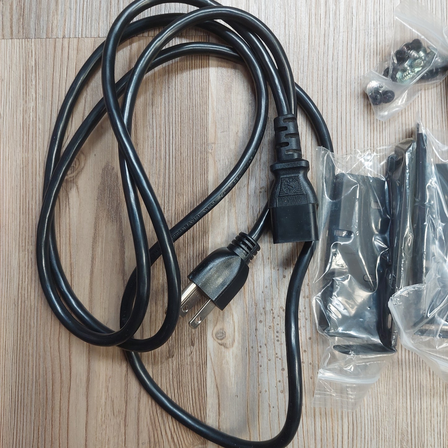 ISPOT PRO CS7 PEDAL POWER SUPPLY (USED)
