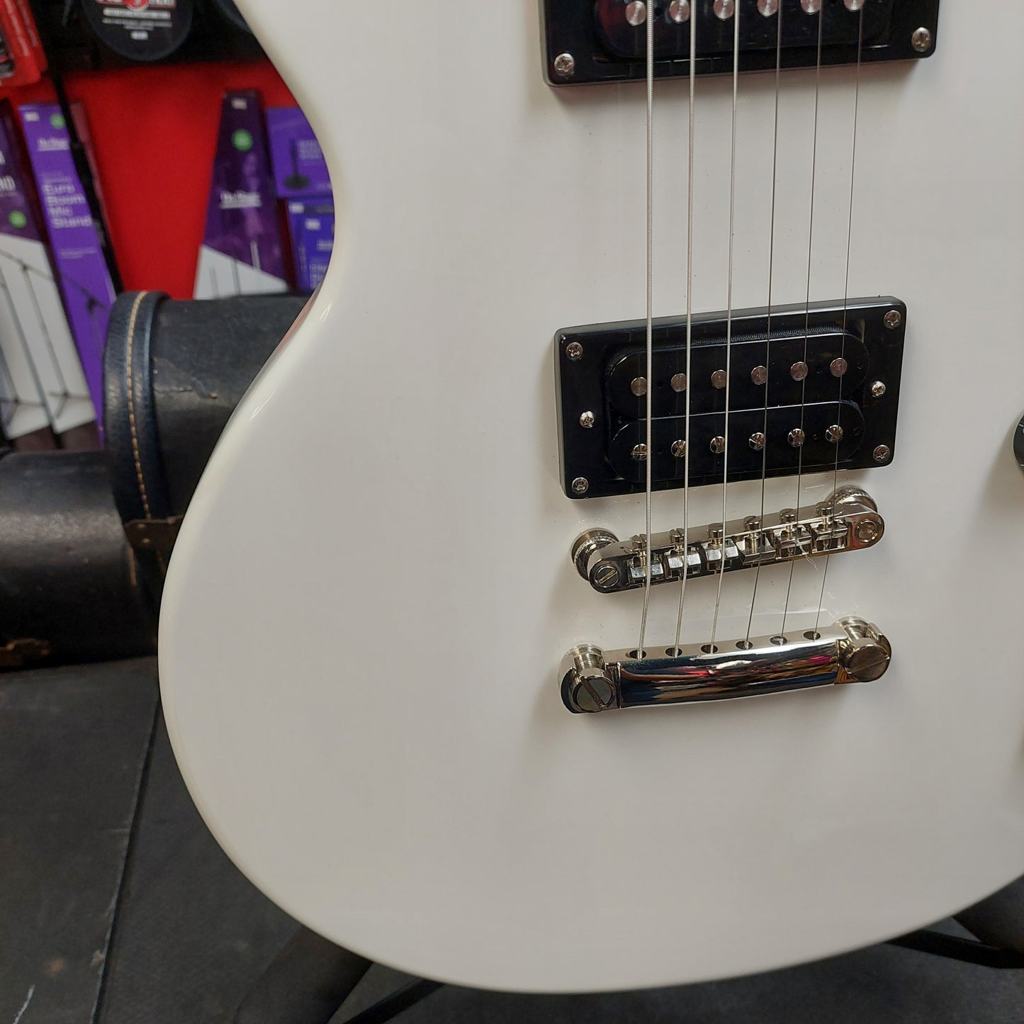 2011 Epiphone Special Model II Electric Guitar - White SN# 1103130711