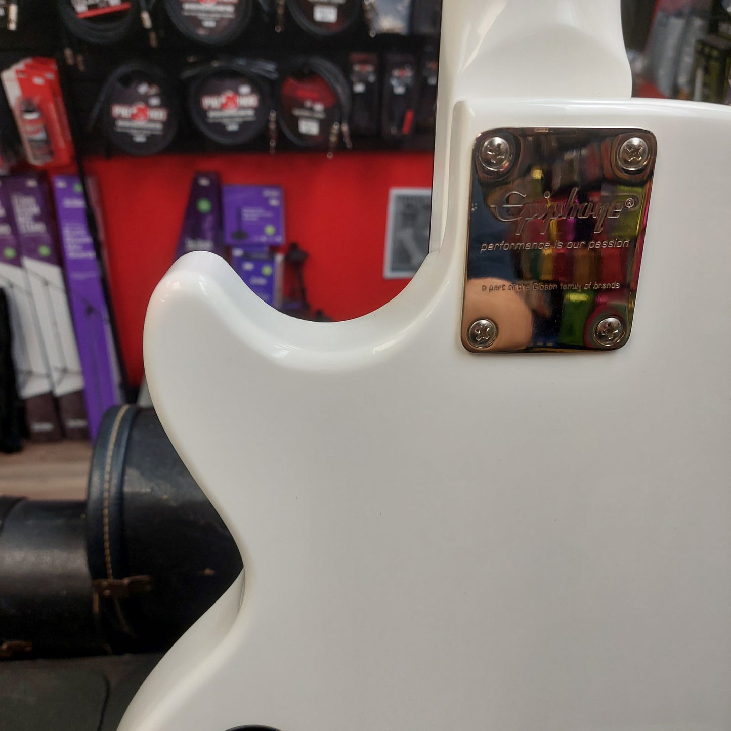 2011 Epiphone Special Model II Electric Guitar - White SN# 1103130711