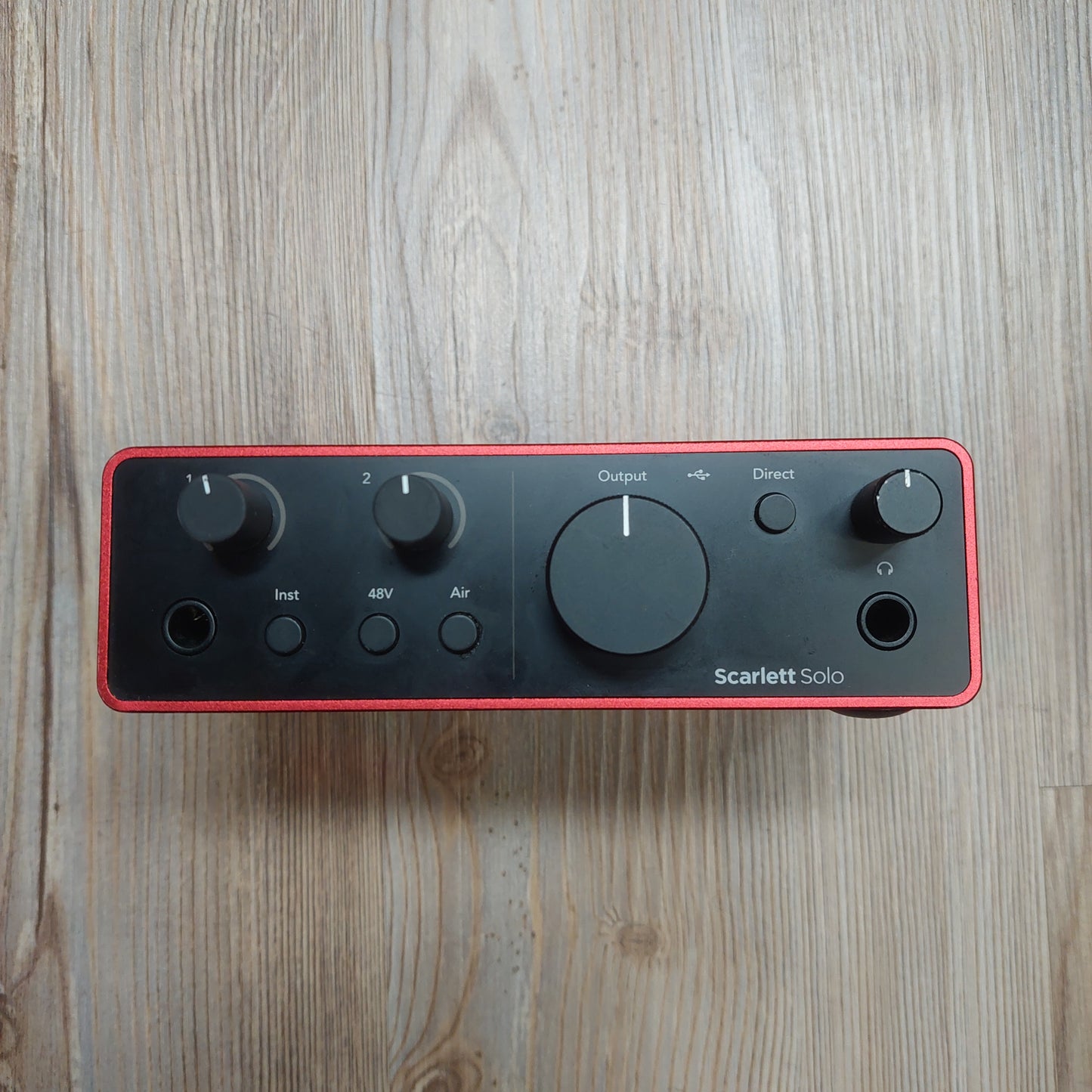 2023 Focusrite Scarlett Solo Audio Interface - Red "No USB Cable" (USED) SN# T1XHQ0P3580581