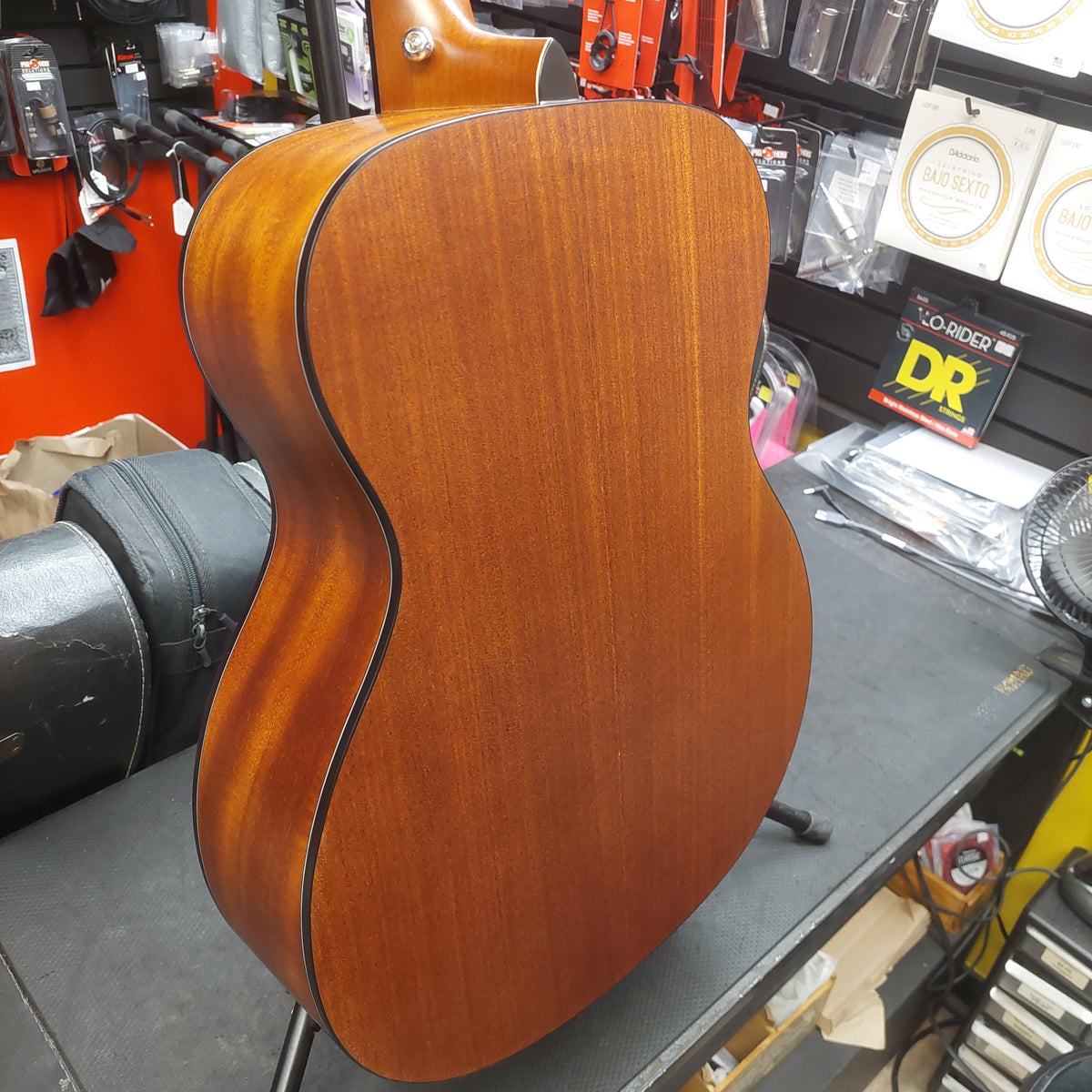 Mantic OM-1 Grand Auditorium Acoustic Guitar - Natural
