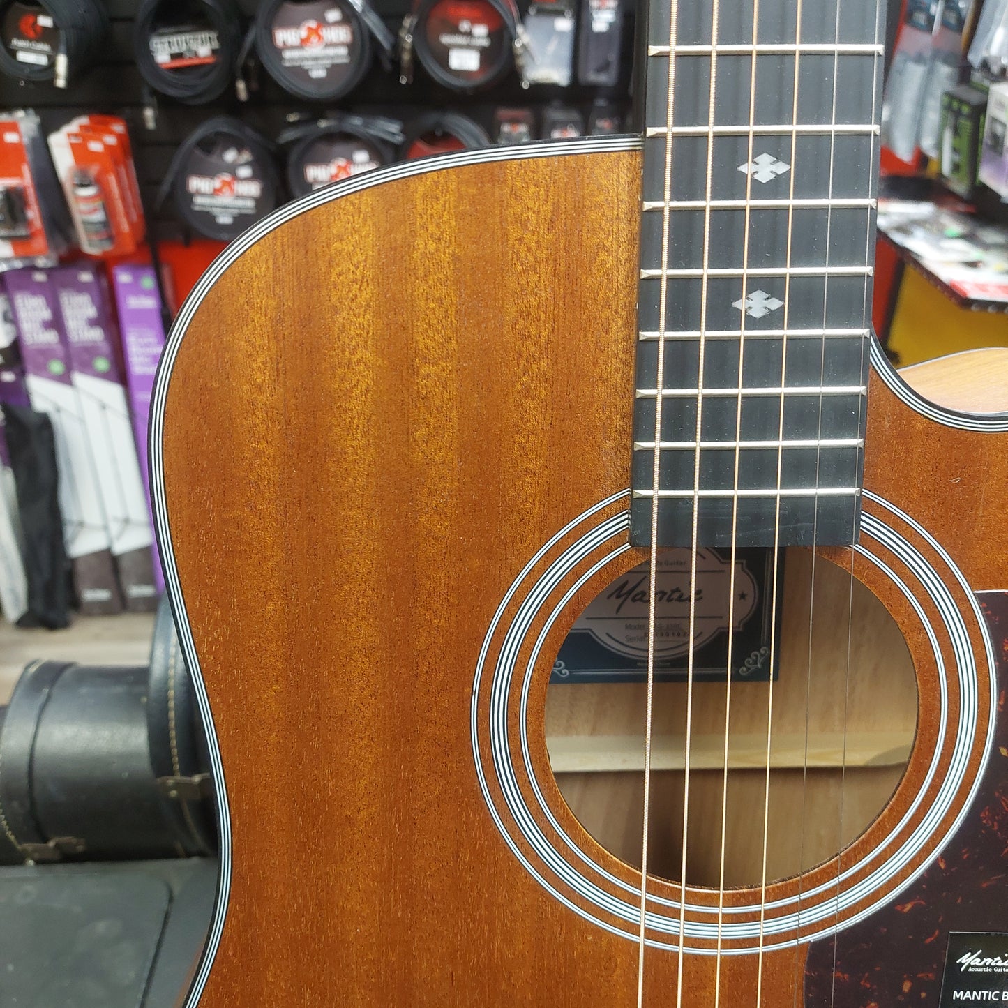 Mantic AG-380C Dreadnought Cutaway Acoustic Guitar - Satin Mahogany