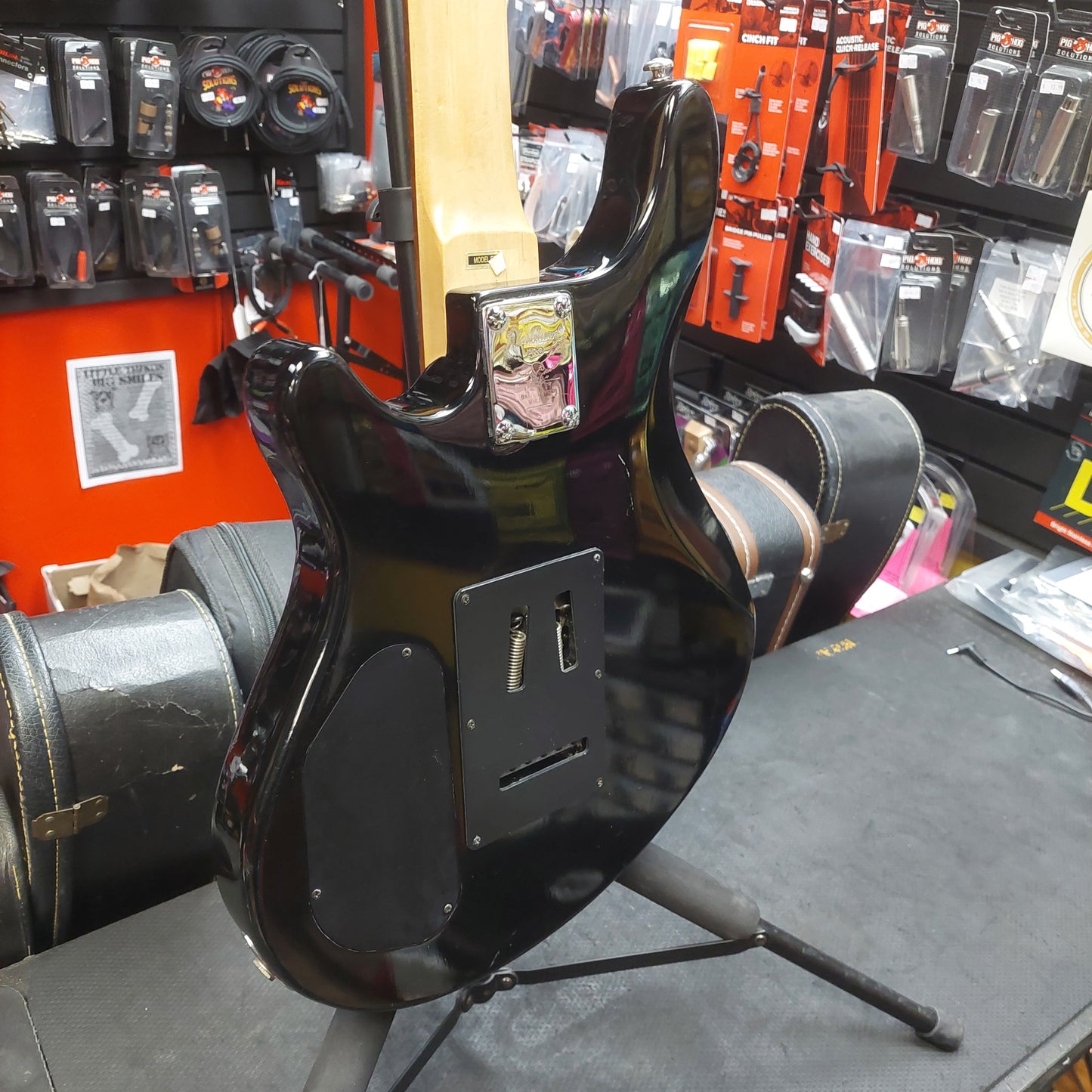 1998 Washburn Maverick Series BT-4/BK Electric Guitar w/ Grover Tuners - Black SN# I801120599