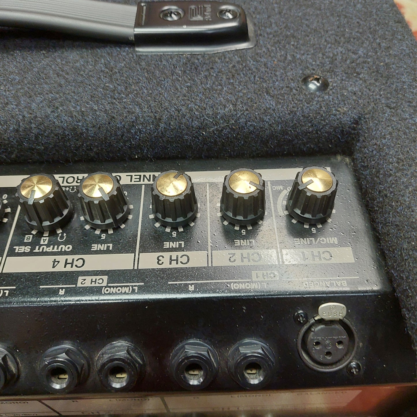 2010's Roland KC-350 Keyboard Amp, 12” Speaker - 180 Watts "Made In China" SN# AV61432