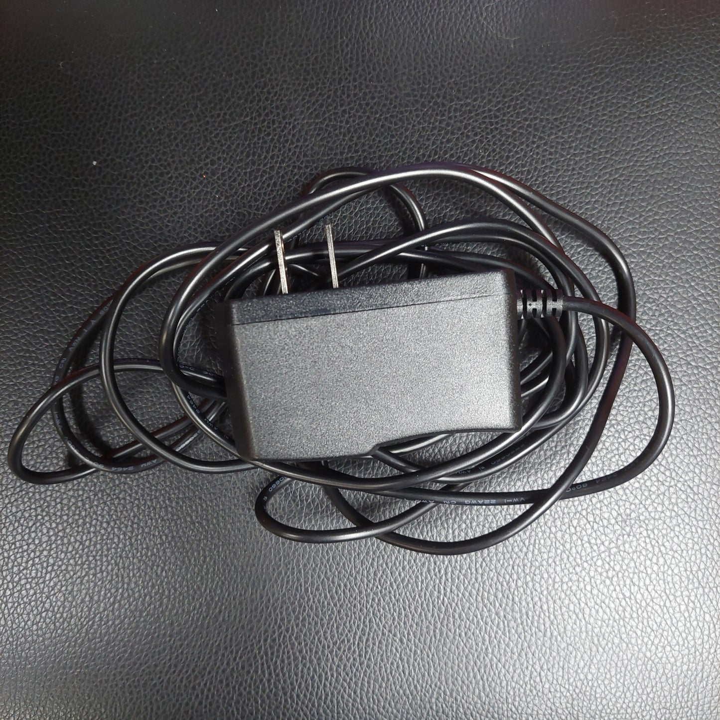 Pig Hog 9V DC 1000ma Power Supply - PP9V (Open Box)
