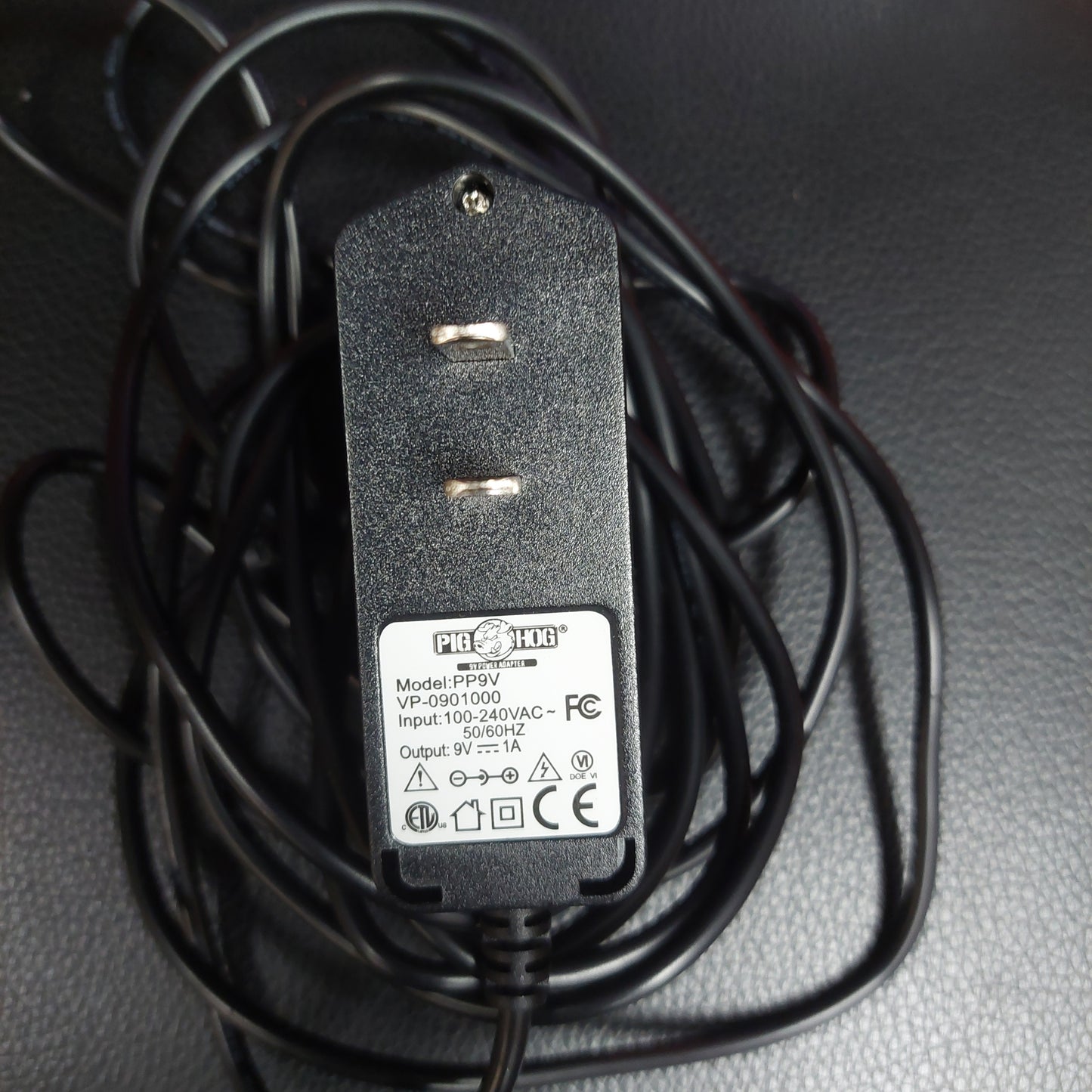 Pig Hog 9V DC 1000ma Power Supply - PP9V (Open Box)