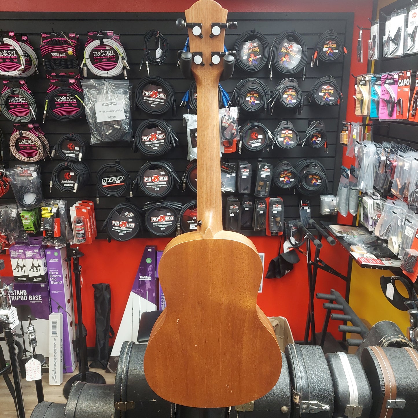 YAEL Tenor Ukulele Size: 26 w/ YAEL Gig Bag
