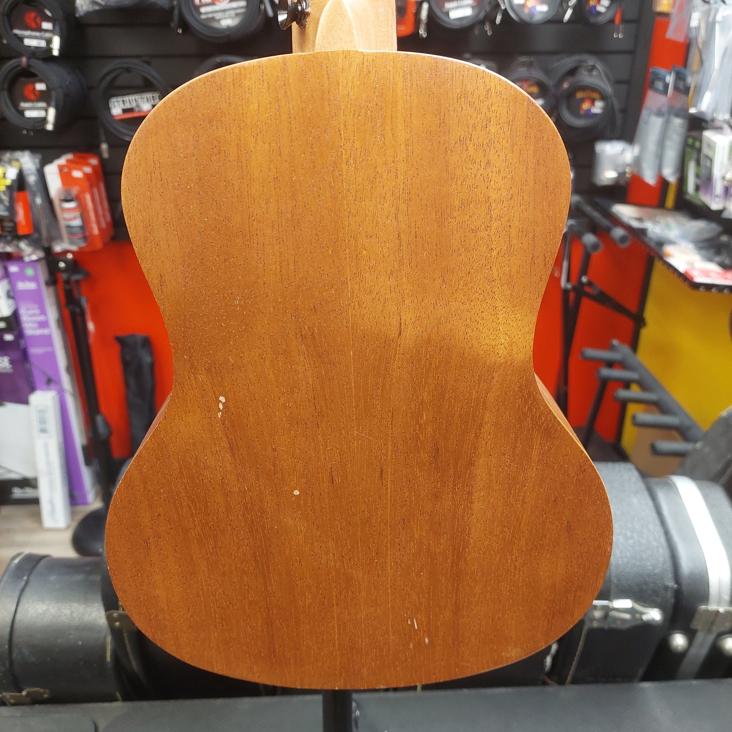 YAEL Tenor Ukulele Size: 26 w/ YAEL Gig Bag