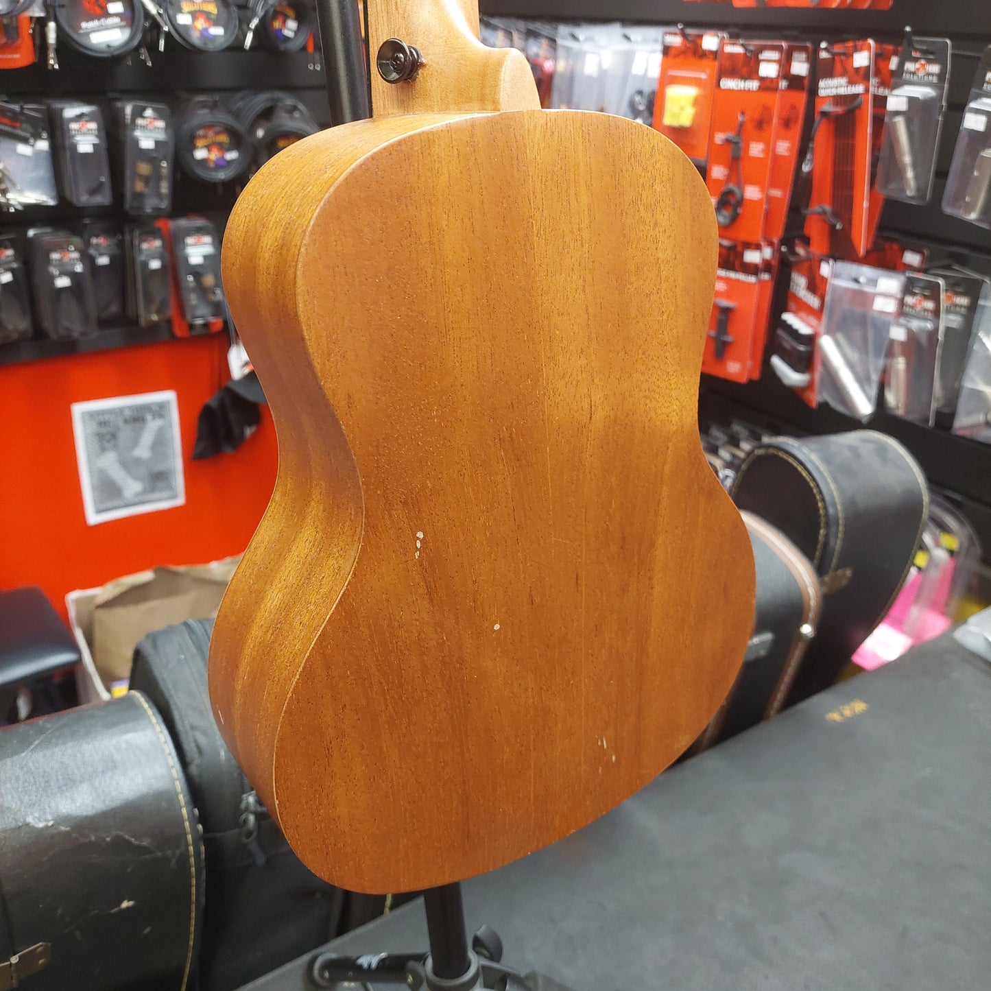 YAEL Tenor Ukulele Size: 26 w/ YAEL Gig Bag