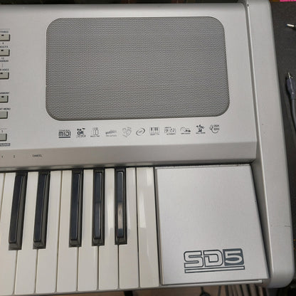 Ketron SD5 HD Digital Arranger Keyboard Workstation w/ Power Cable "No Floppy Disk" (USED) SN# B5BA20249G "Made In Italy"