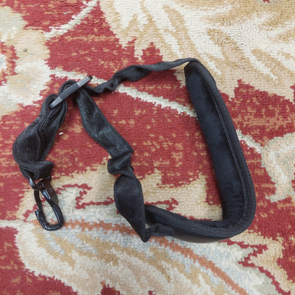 Adjustable Soft Leather Padded Strap for Saxophones, Oboe, English Horn, Bassoon, & Clarinet - Black