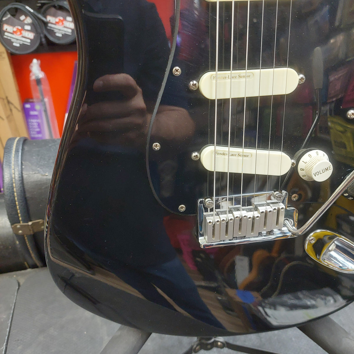 1993 Fender Stratocaster Plus Rosewood Fretboard - Black Gloss w/ Fender-Lace Sensor Pickups & Locking Tuners SN# N3114074 "Made In USA"
