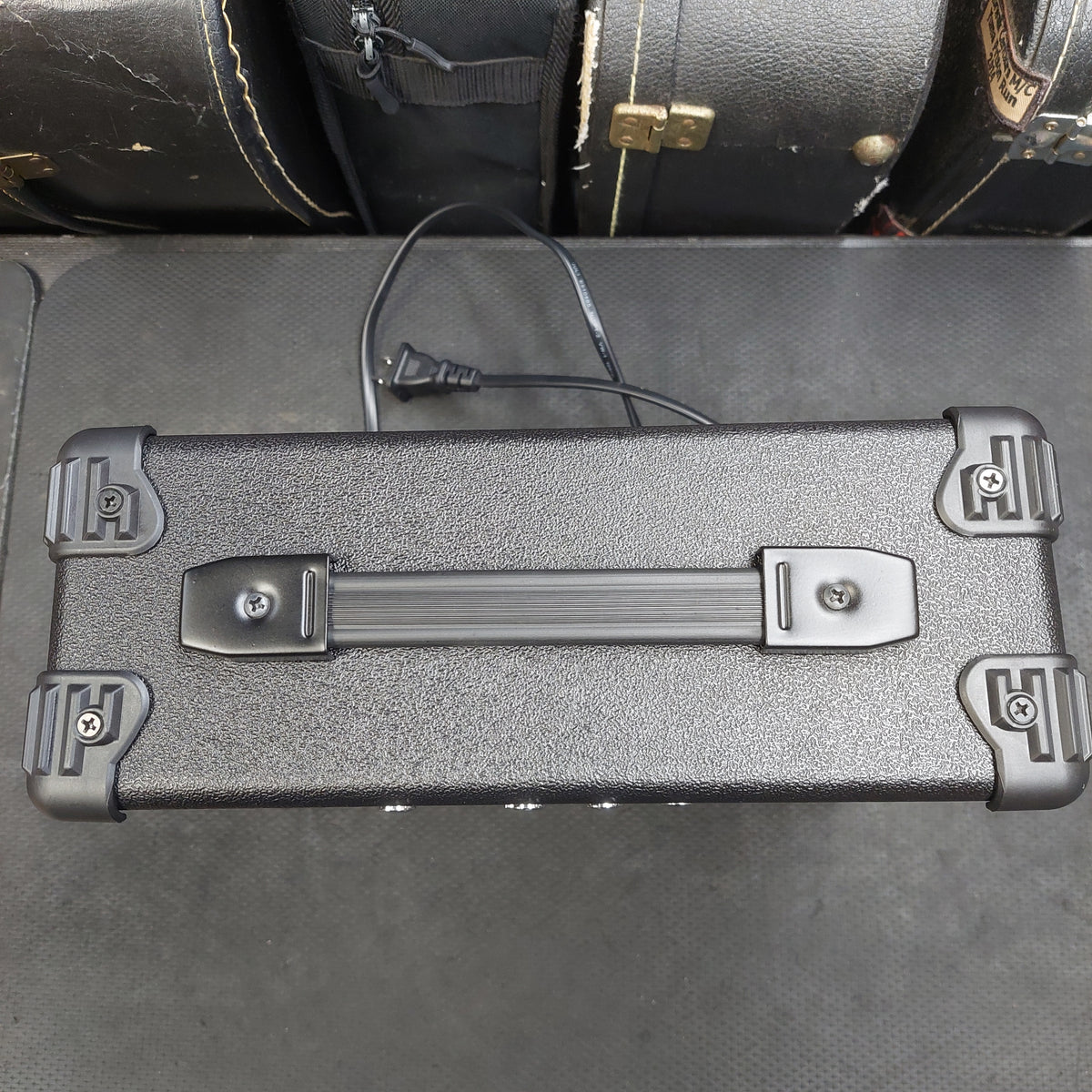 Glarry GB-20 Bass Amplifier 20 Watts, 1x6.5" Speaker (USED)