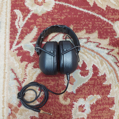 Vic Firth SIH1 Stereo Isolation Headphones - Black Carbon-Fiber Pattern (USED)