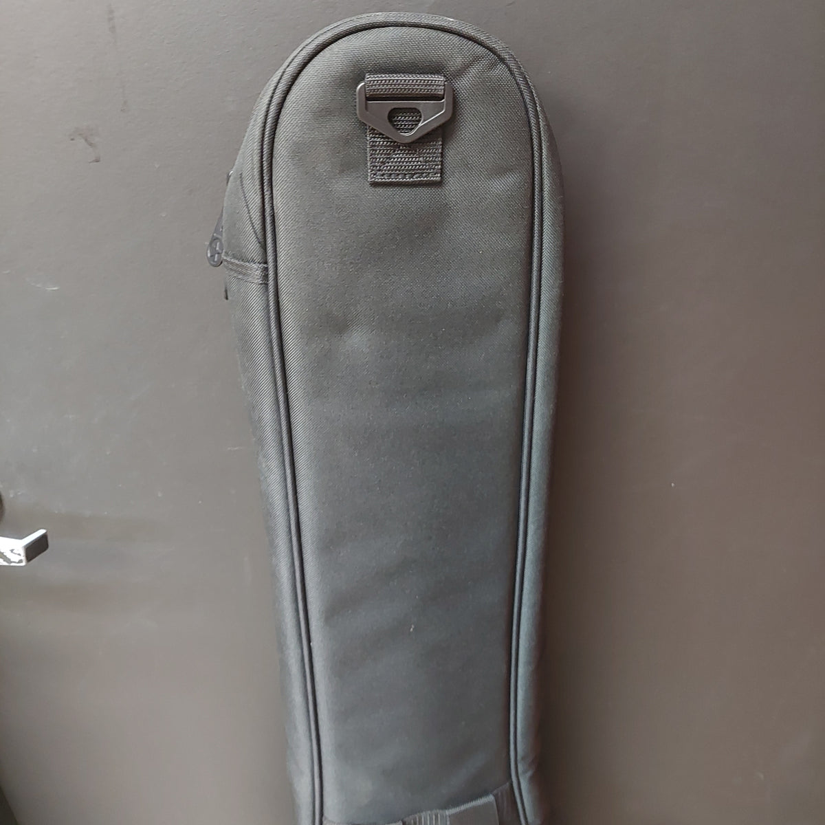 Road Runner RR3EB Bass Padded Gig Bag - Black