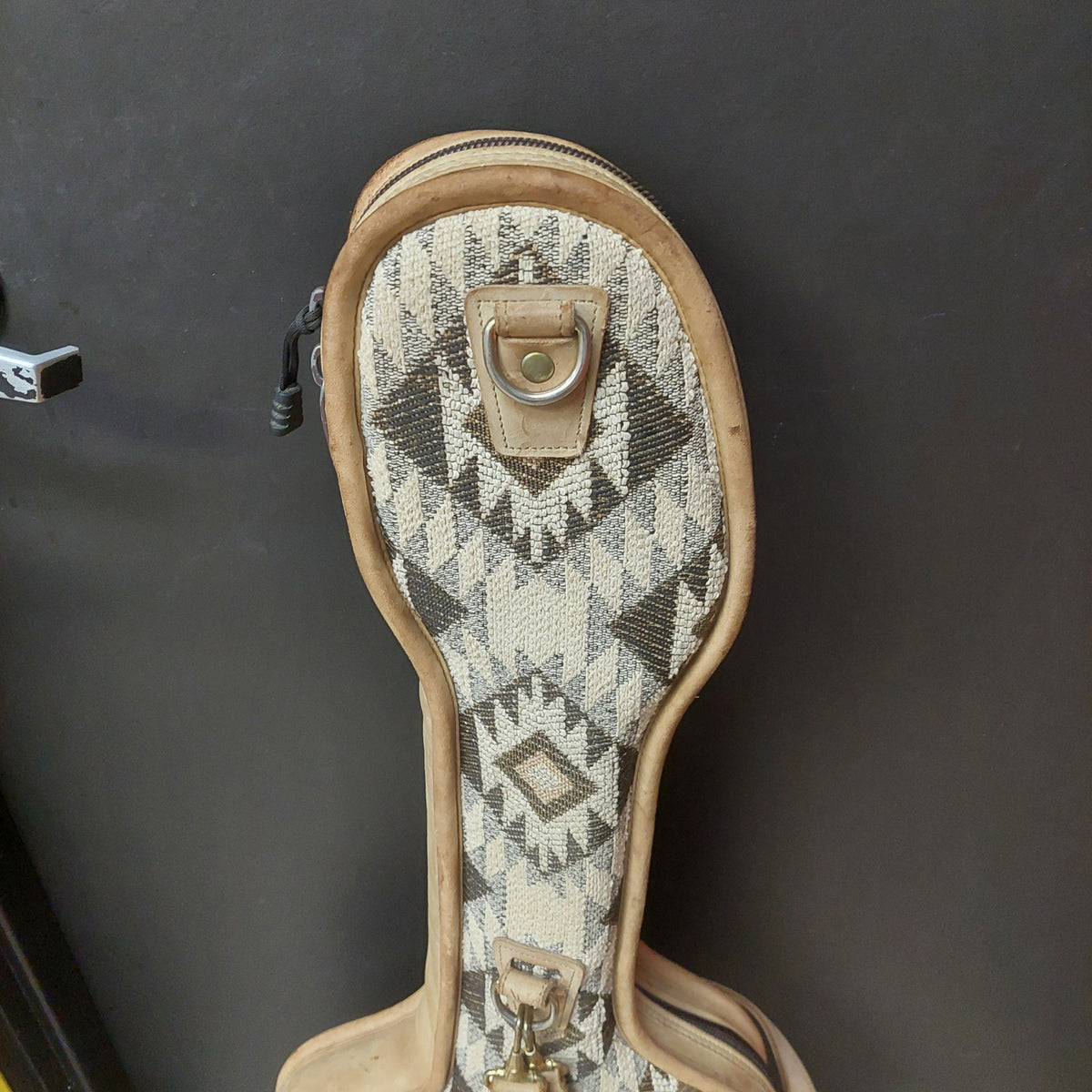 Levy’s Tapestry Leather Strat/Tele Gig Bag - Beige (USED)