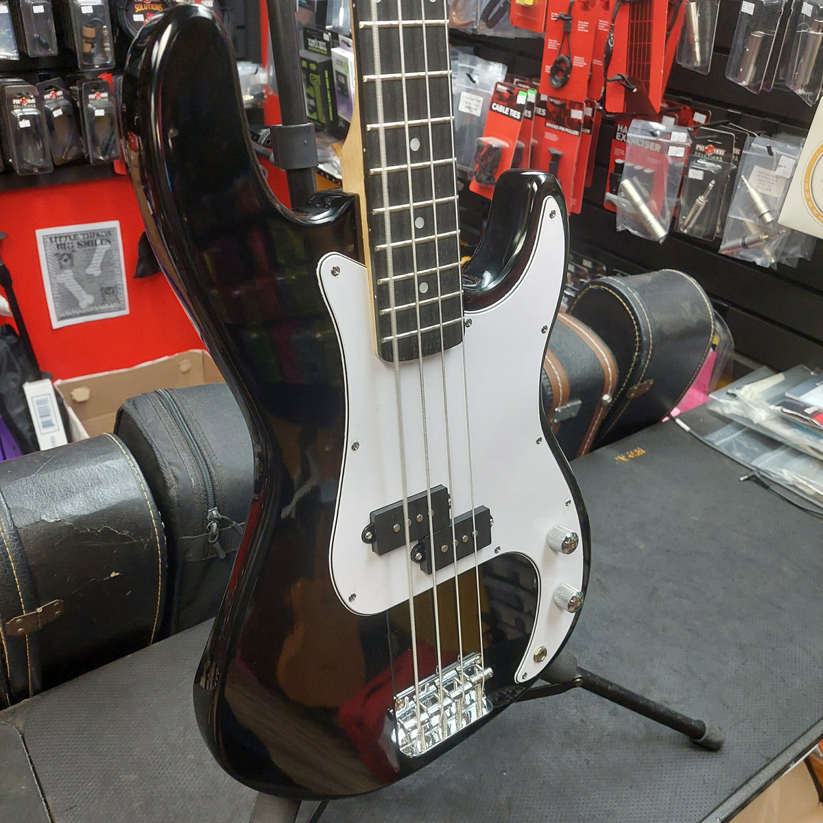 Glarry 4-String J Bass Guitar - Black w/ Slipcase (USED)