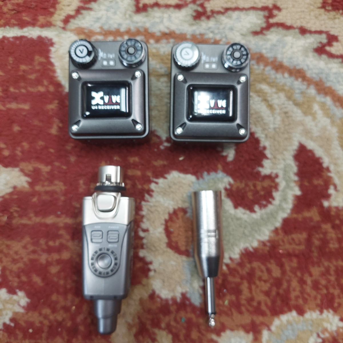 Xvive u4r2 In-Ear Monitor Wireless System w/ Pouch & Two Behringer In Ear Headphones w/ Cases (USED)
