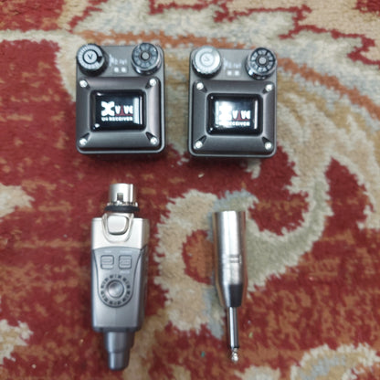 Xvive u4r2 In-Ear Monitor Wireless System w/ Pouch & Two Behringer In Ear Headphones w/ Cases (USED)