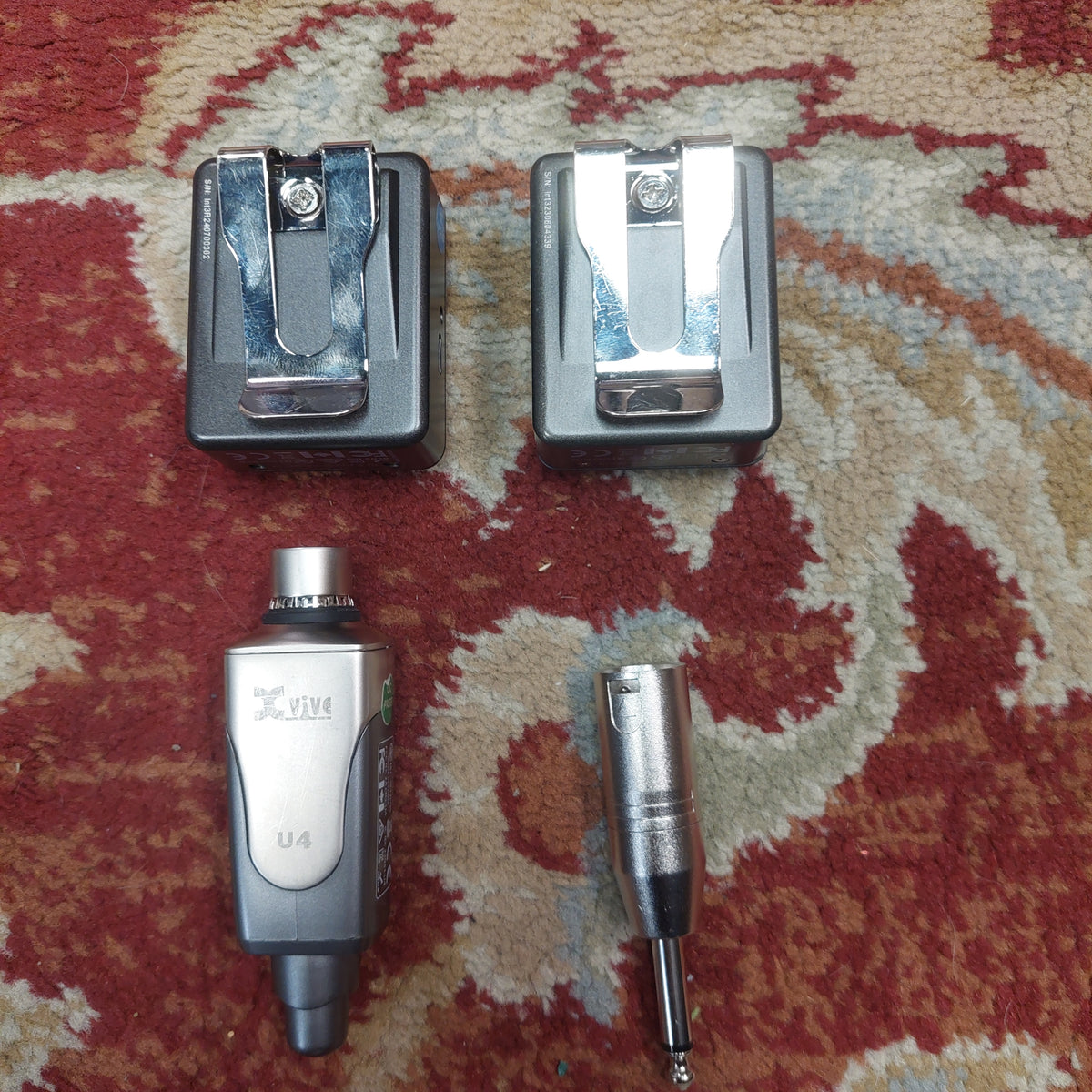 Xvive u4r2 In-Ear Monitor Wireless System w/ Pouch & Two Behringer In Ear Headphones w/ Cases (USED)