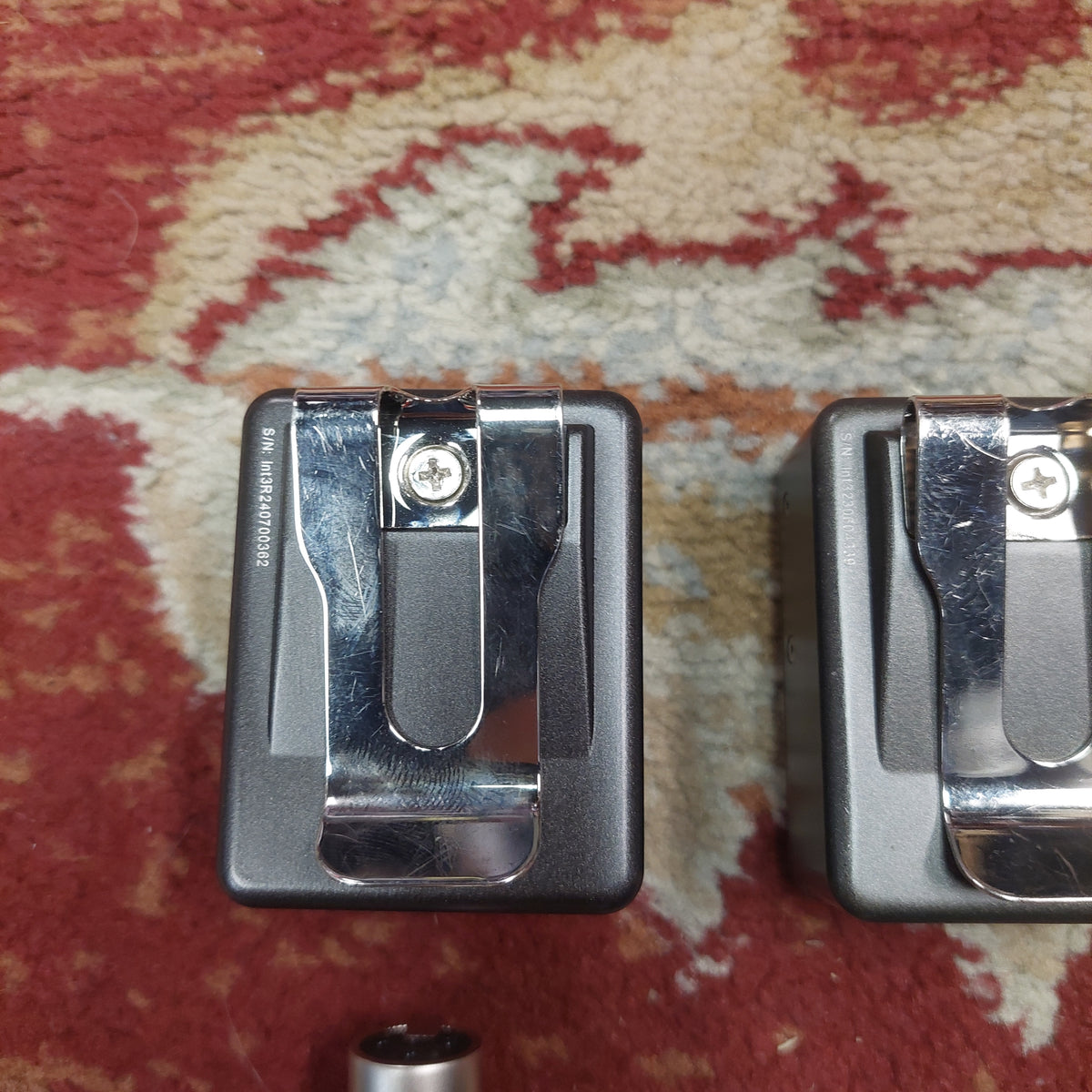 Xvive u4r2 In-Ear Monitor Wireless System w/ Pouch & Two Behringer In Ear Headphones w/ Cases (USED)