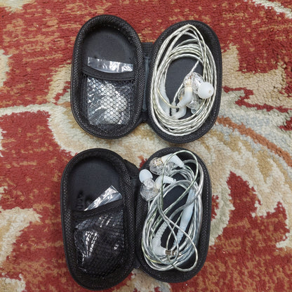 Xvive u4r2 In-Ear Monitor Wireless System w/ Pouch & Two Behringer In Ear Headphones w/ Cases (USED)