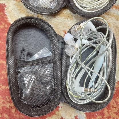 Xvive u4r2 In-Ear Monitor Wireless System w/ Pouch & Two Behringer In Ear Headphones w/ Cases (USED)