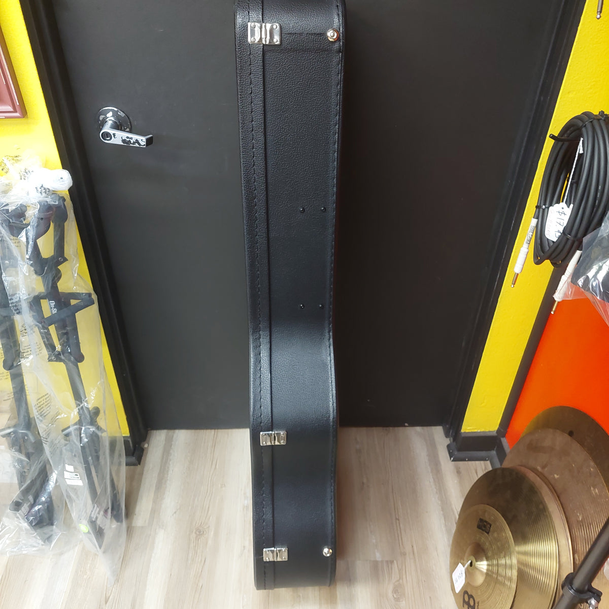 Road Runner Acoustic Guitar Hard Case - Black w/ Keys (USED)