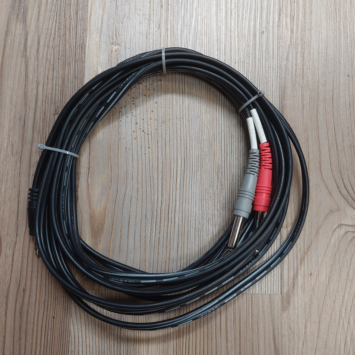 3.5 TRS T0 Dual 1/4" TS Cable - 15 Feet (USED)